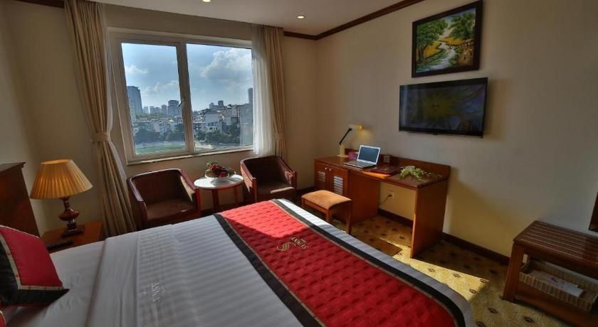 undefined Sunny Hotel 1 10
