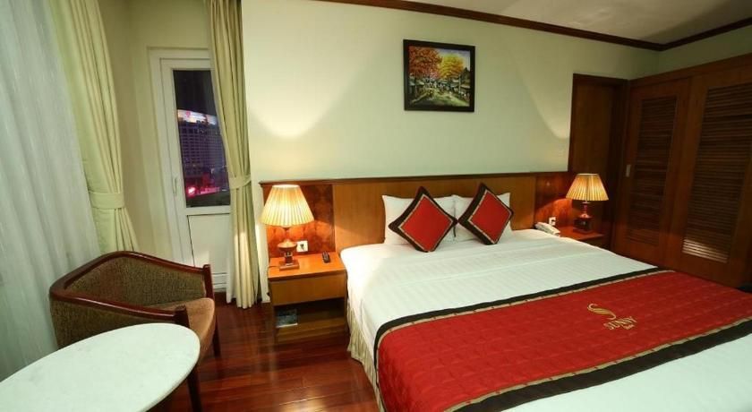 undefined Sunny Hotel 1 9