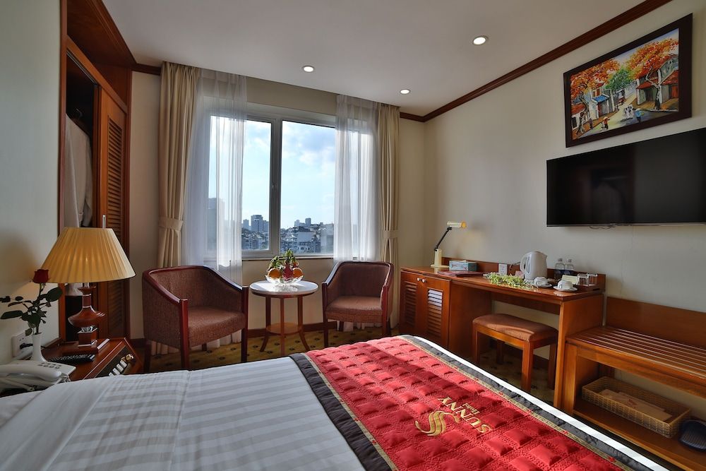 Sunny Hotel 1 Deluxe Double Room 4