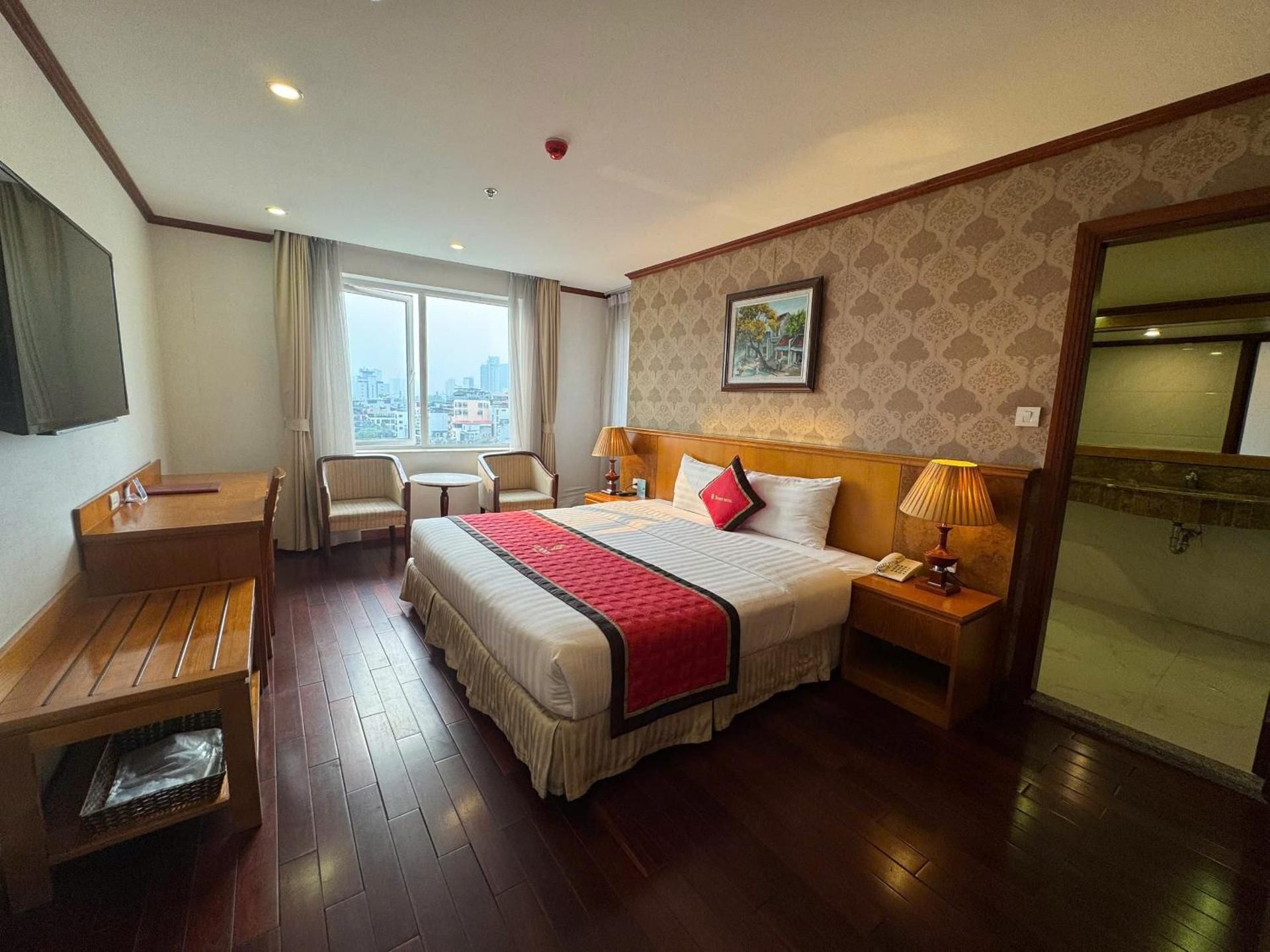 undefined Sunny Hotel 1 4