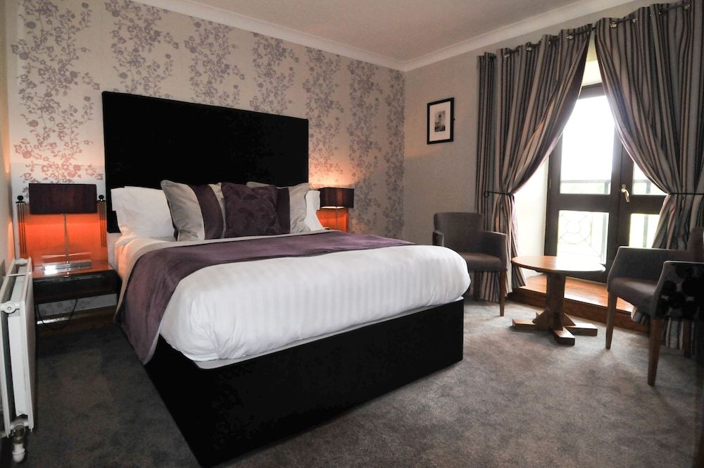 The Hillcrest Hotel Comfort Double Room, 1 King Bed 2