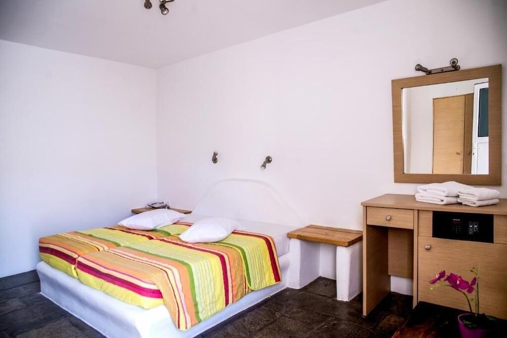 Paradise Beach Resort Standard Room 3