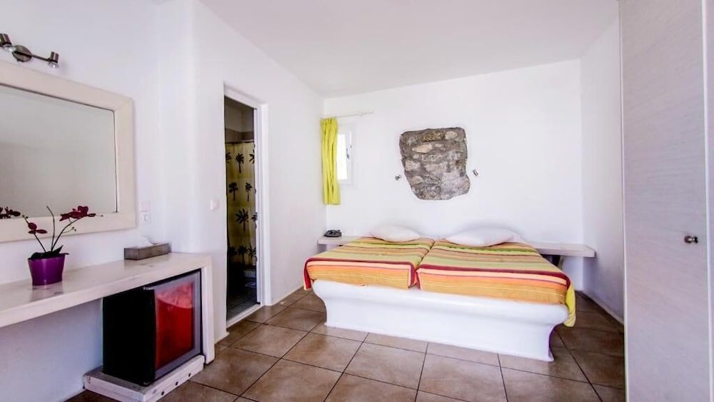 Paradise Beach Resort Standard Room 10