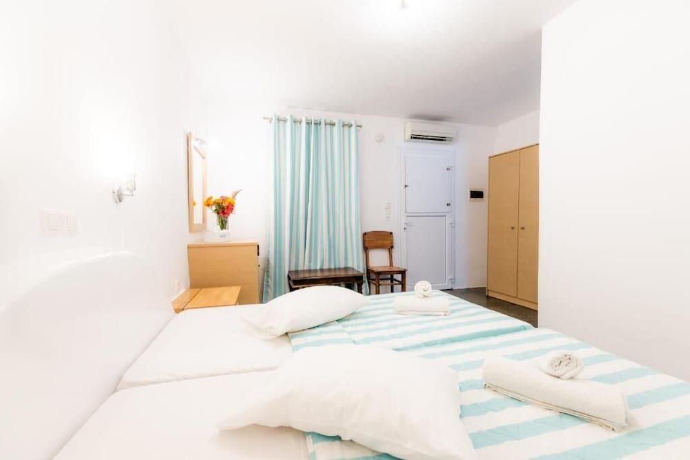 Paradise Beach Resort Standard Room 7