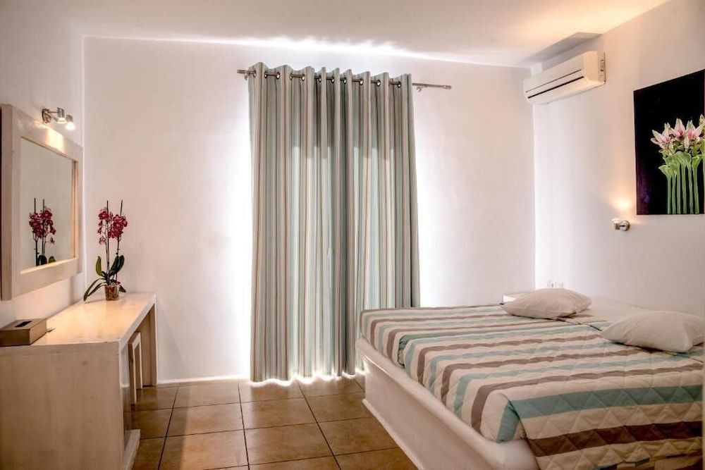 undefined Paradise Beach Resort 6