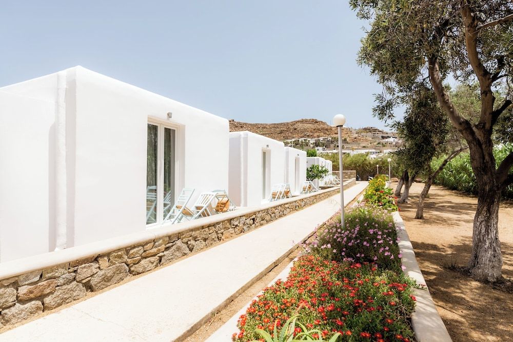 undefined Paradise Beach Resort 8