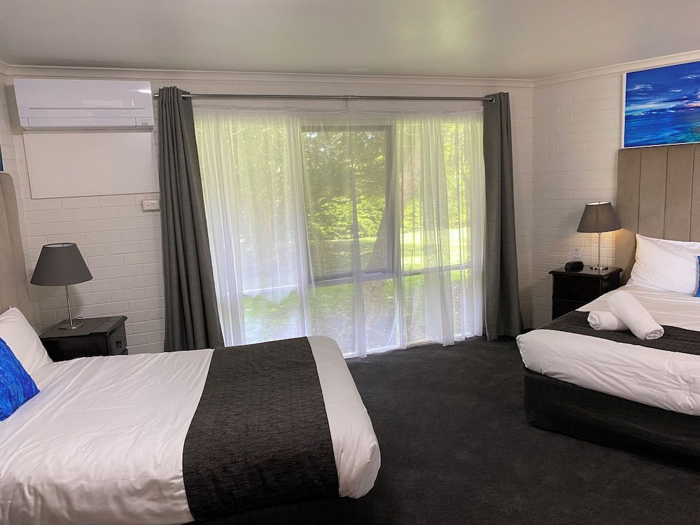 Frankston Motel Deluxe Doubles Suite 6