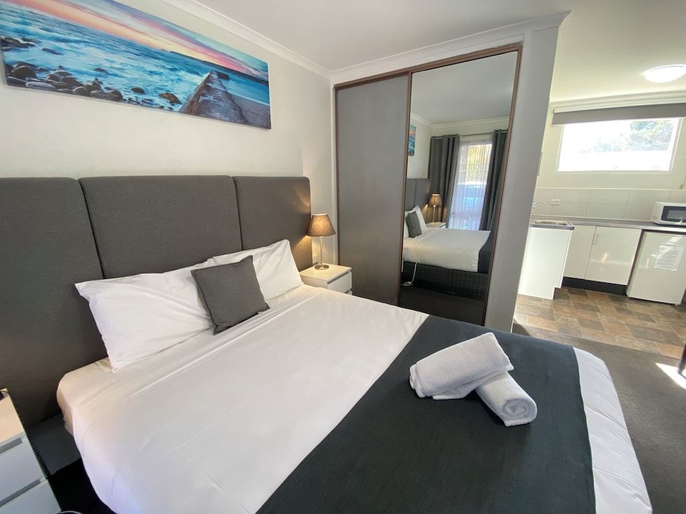 Frankston Motel Superior Suite 3