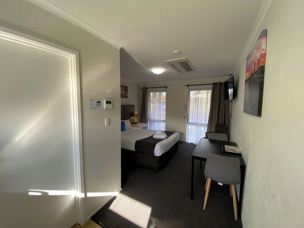 Frankston Motel Superior Suite 2