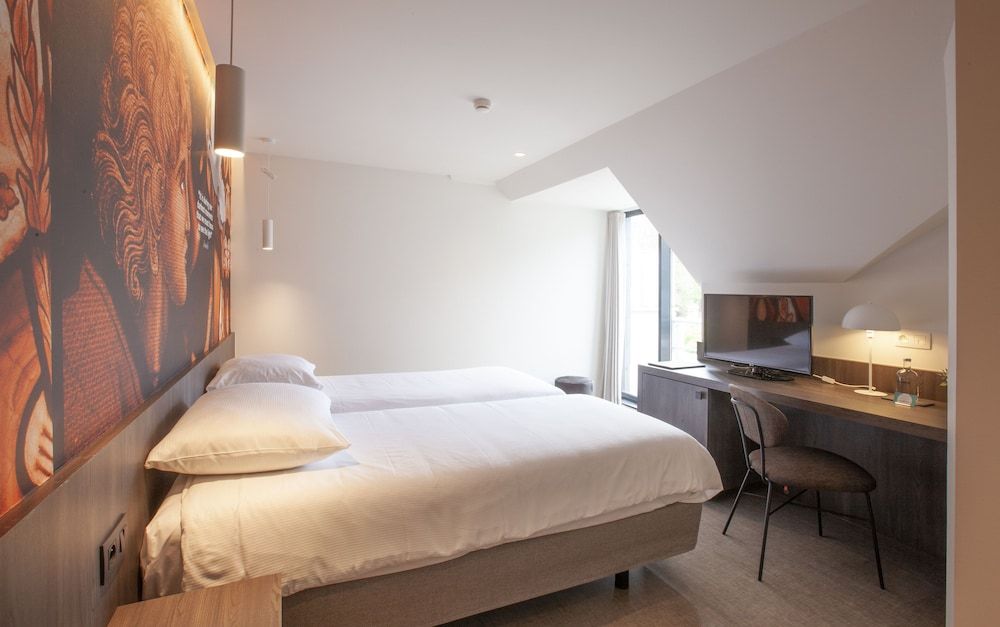 The Shepherd Twin Room (Single Use) 2