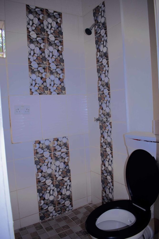 Spendwise Lodge and Apartments Economy Studio Suite, 1 Double Bed, Ensuite 7