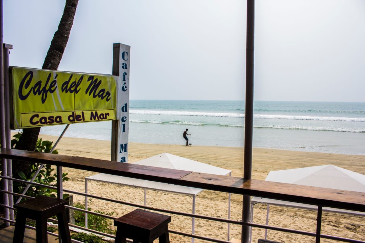 Cafe Del Mar Deluxe Sea View Cottage 4