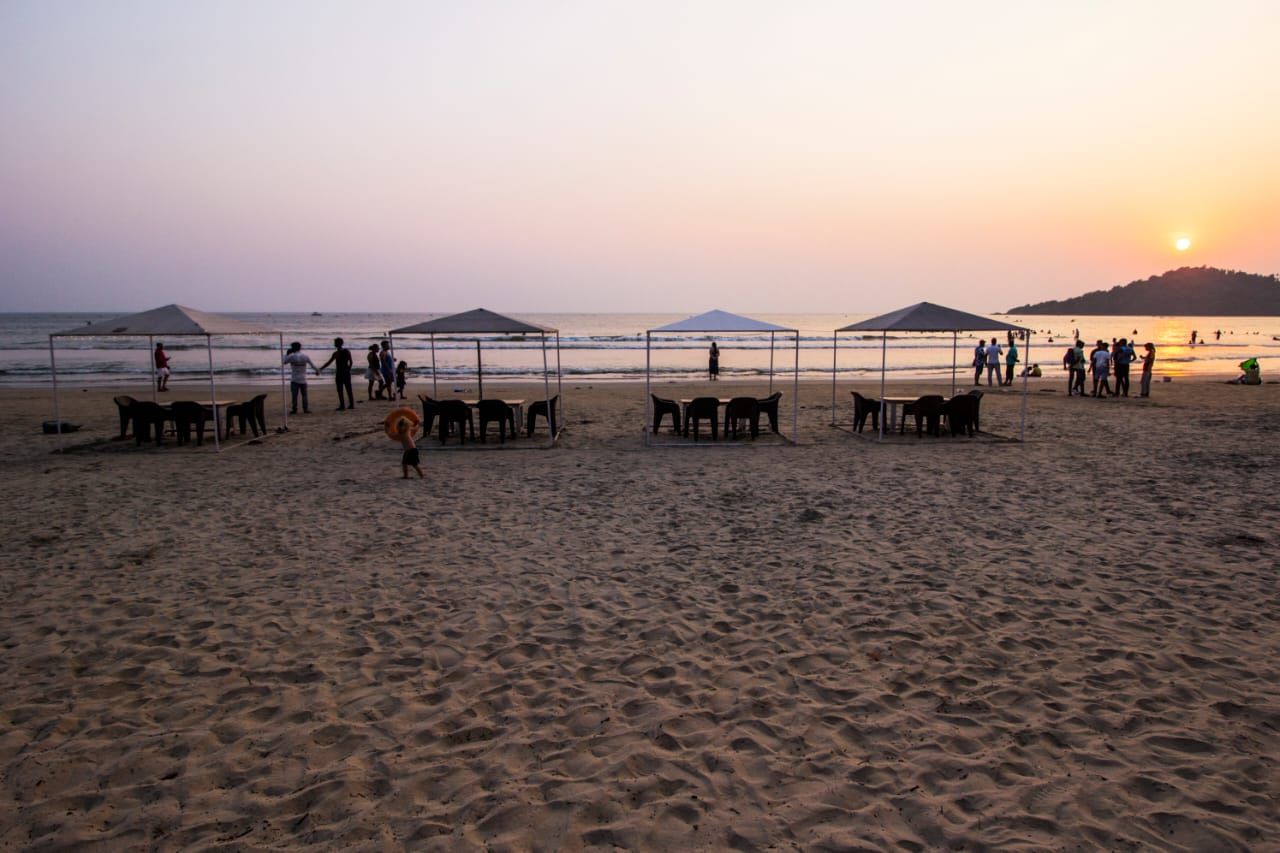 Cafe Del Mar Deluxe Sea View Room for 2 6