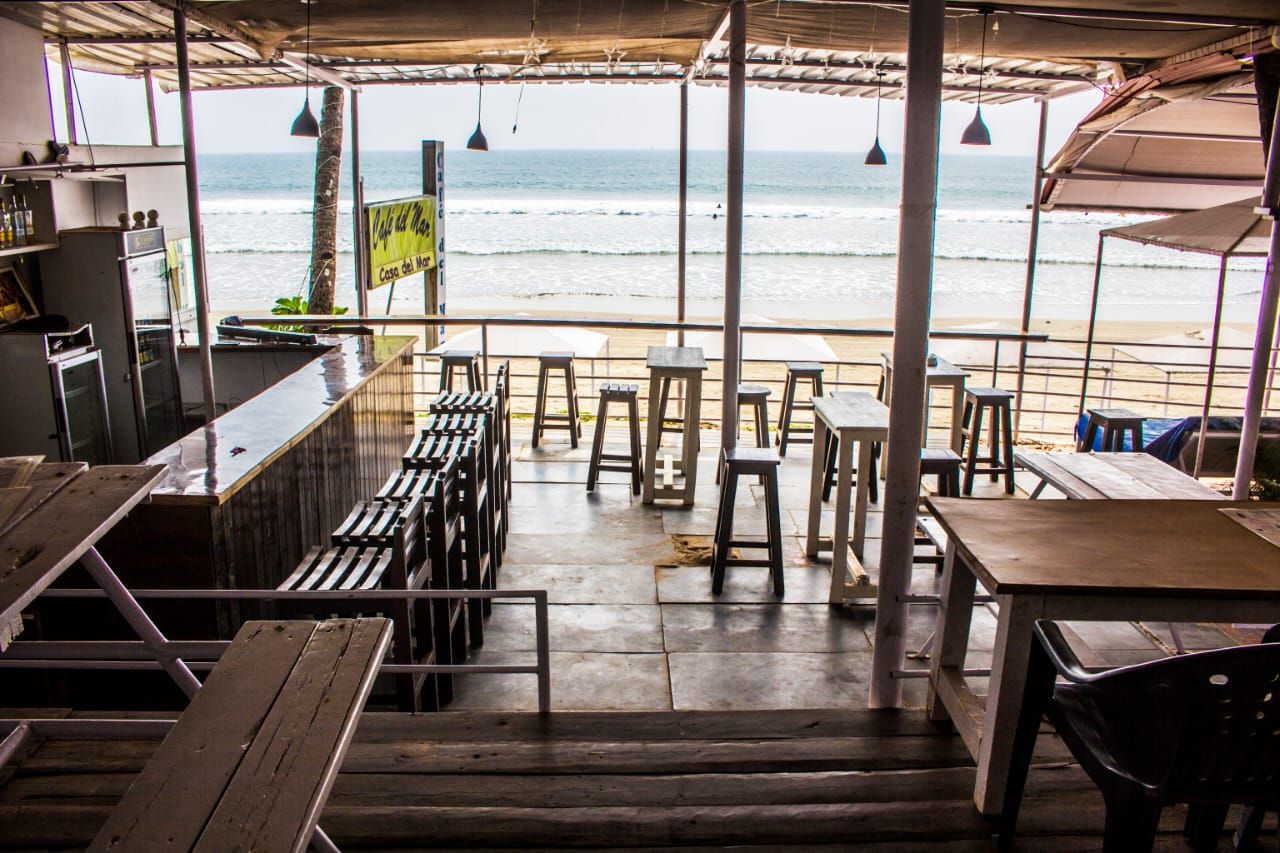 Cafe Del Mar Deluxe Sea View Cottage 13