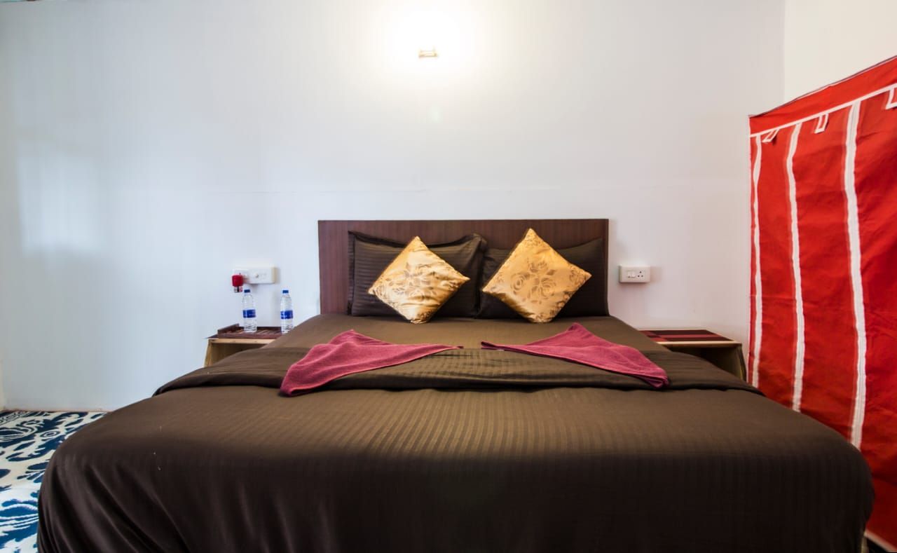 Cafe Del Mar Deluxe Sea View Cottage 9