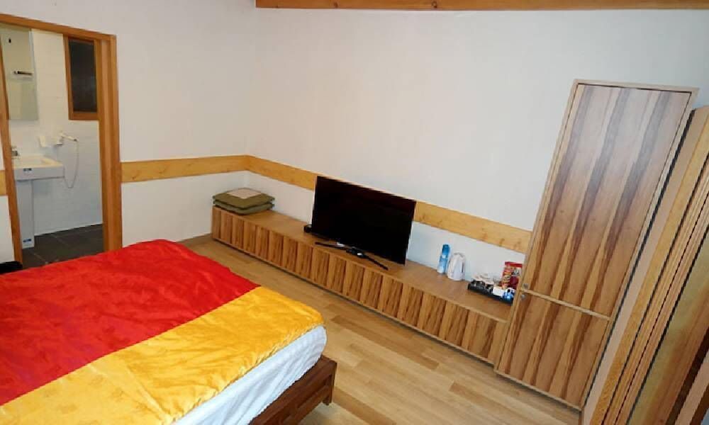 Gyeongju Hwangnamkwan Hanok Hotel Suite Double Room