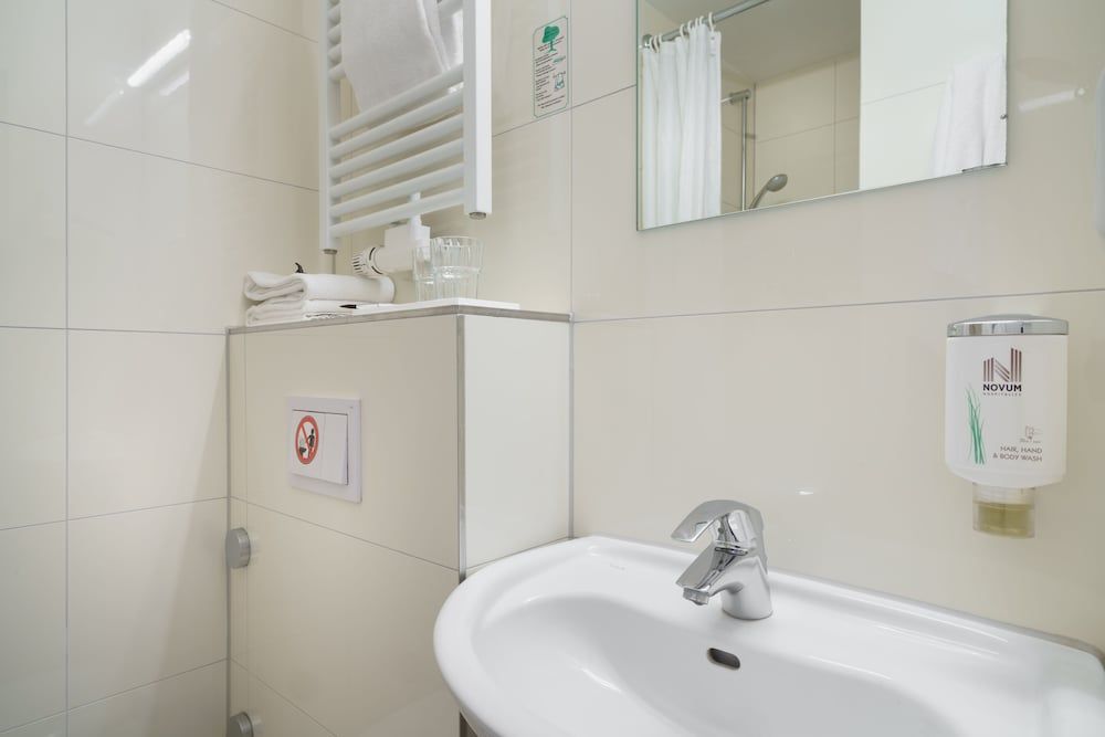 Hotel Norddeutscher Hof Standard Twin Room 3