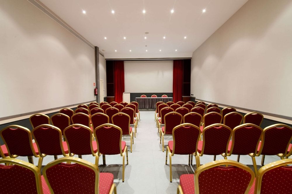 undefined Sunotel Club Central 10