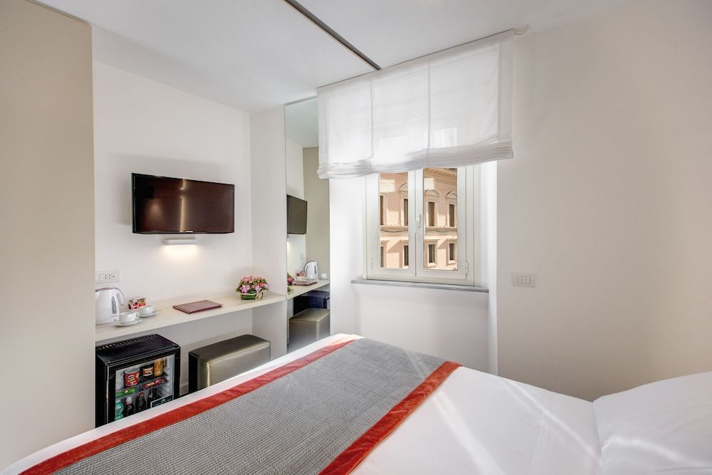 Hotel Abruzzi Romantic Double Room (Pantheon view)