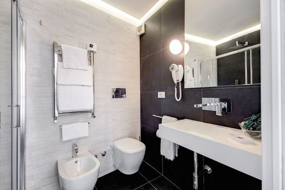 Hotel Abruzzi Romantic Double Room (Pantheon view) 7