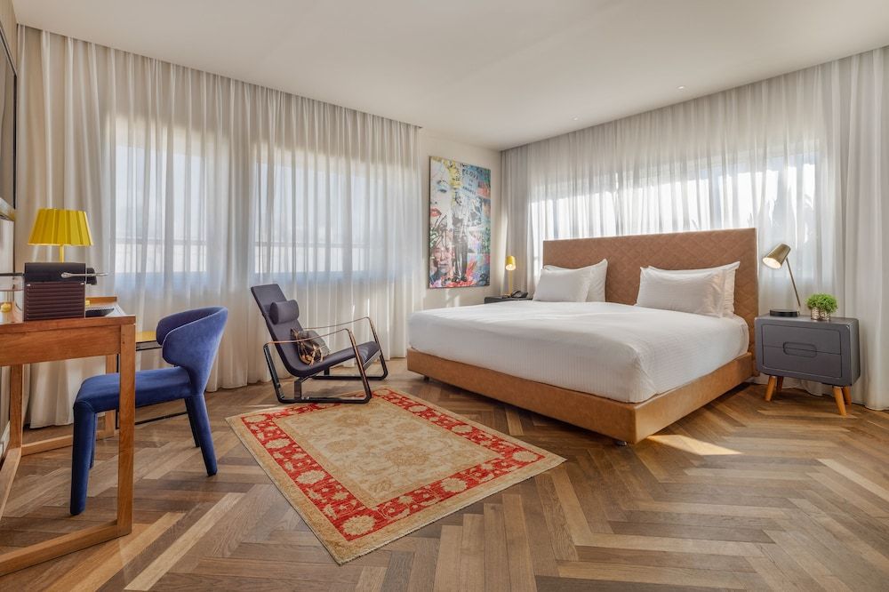 undefined Jacob Shenkin Hotel 7