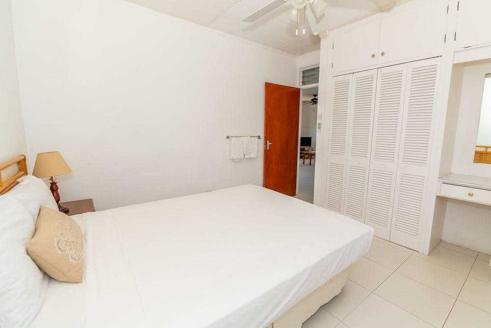 Standard, 2 Bedroom, Garden View, Balcony/Patio