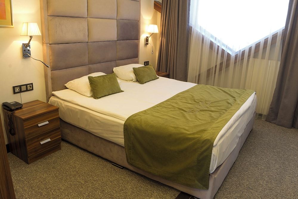 undefined The 22 Hotel 6