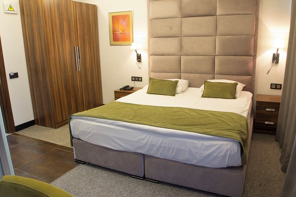 undefined The 22 Hotel 9