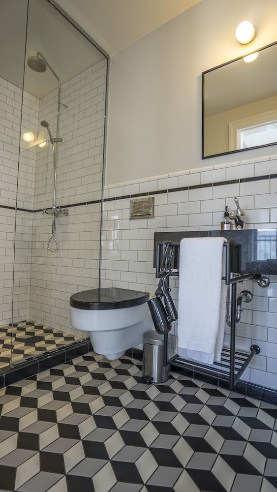 Kvosin Downtown Hotel Top Floor Apartment with Kitchenette 5