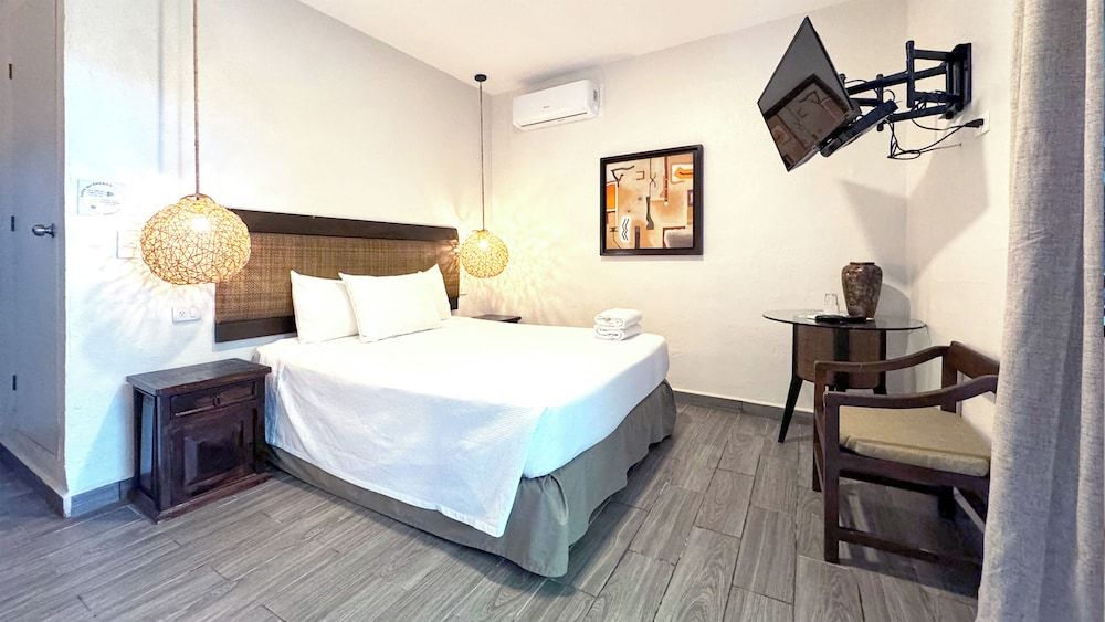 undefined Siesta Fiesta Hotel 4