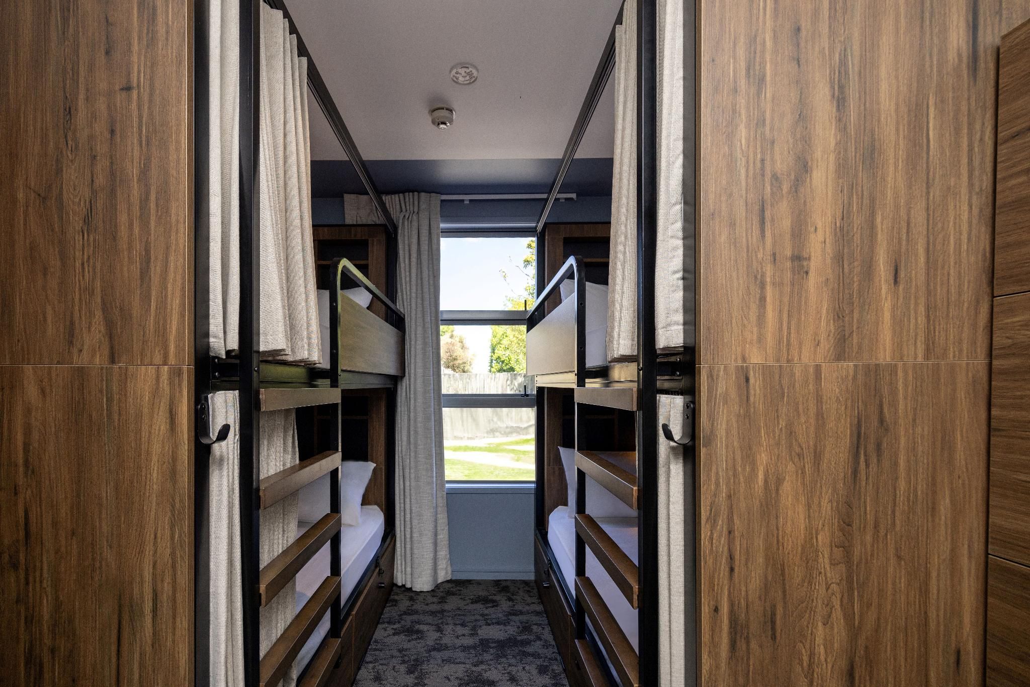 Haka House Rotorua Bed in 4 Bed Ensuite Dorm 2