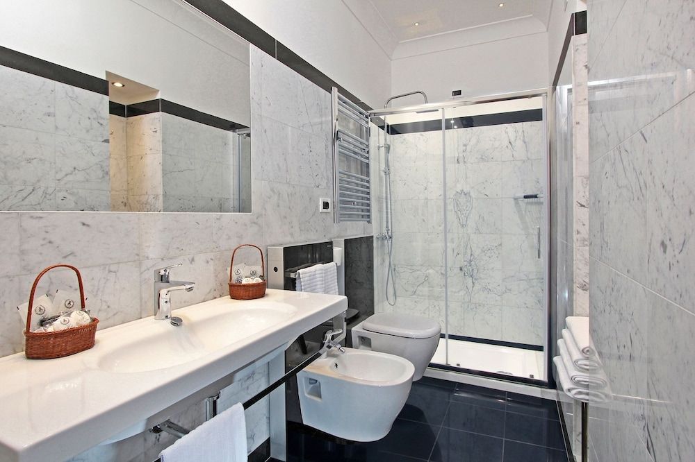 Hotel Arcangelo Deluxe Double Room 3