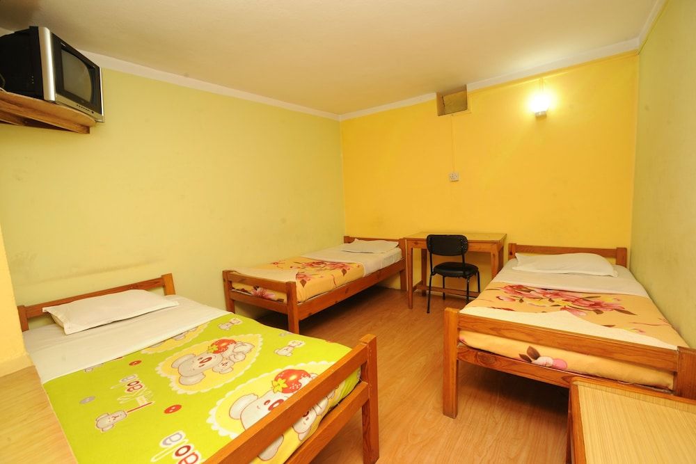 Basic Room, Shared Bathroom