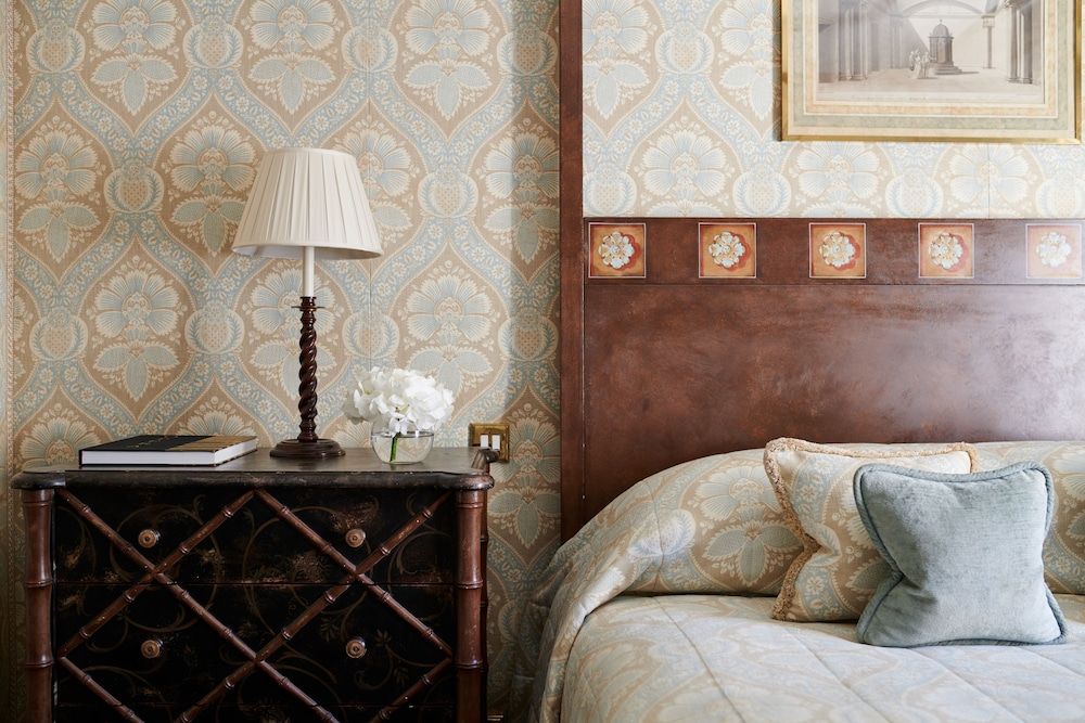 The Egerton House Hotel Classic Double Room 8