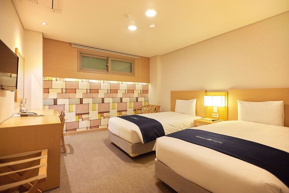 undefined Tower Hill Hotel 2