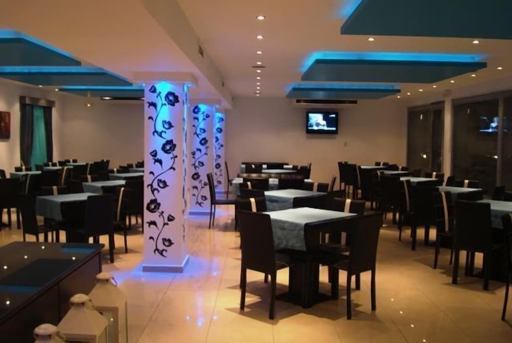 undefined Giannoulaki Hotel 7