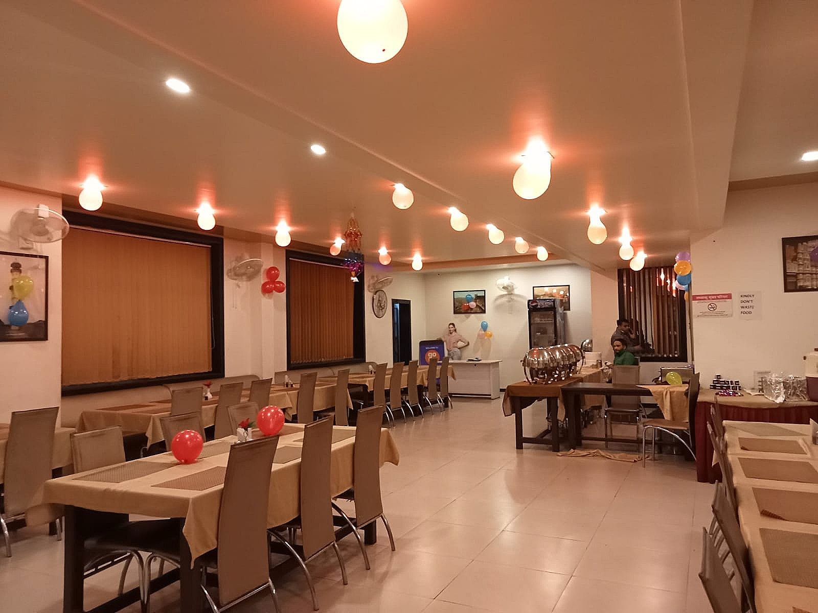 Food & Dining