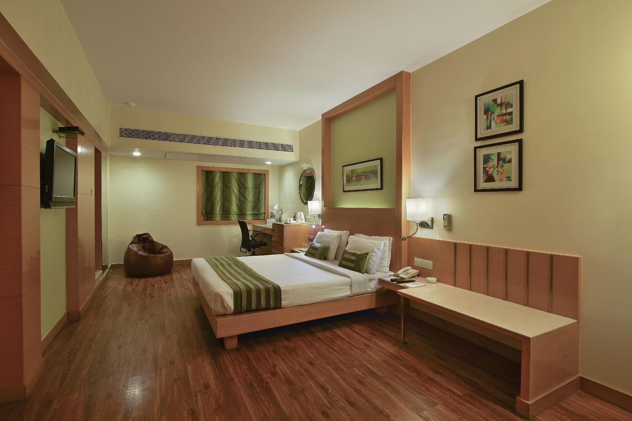 undefined Hotel Heritage (Formerly known as Comfort Inn Heritage) 8