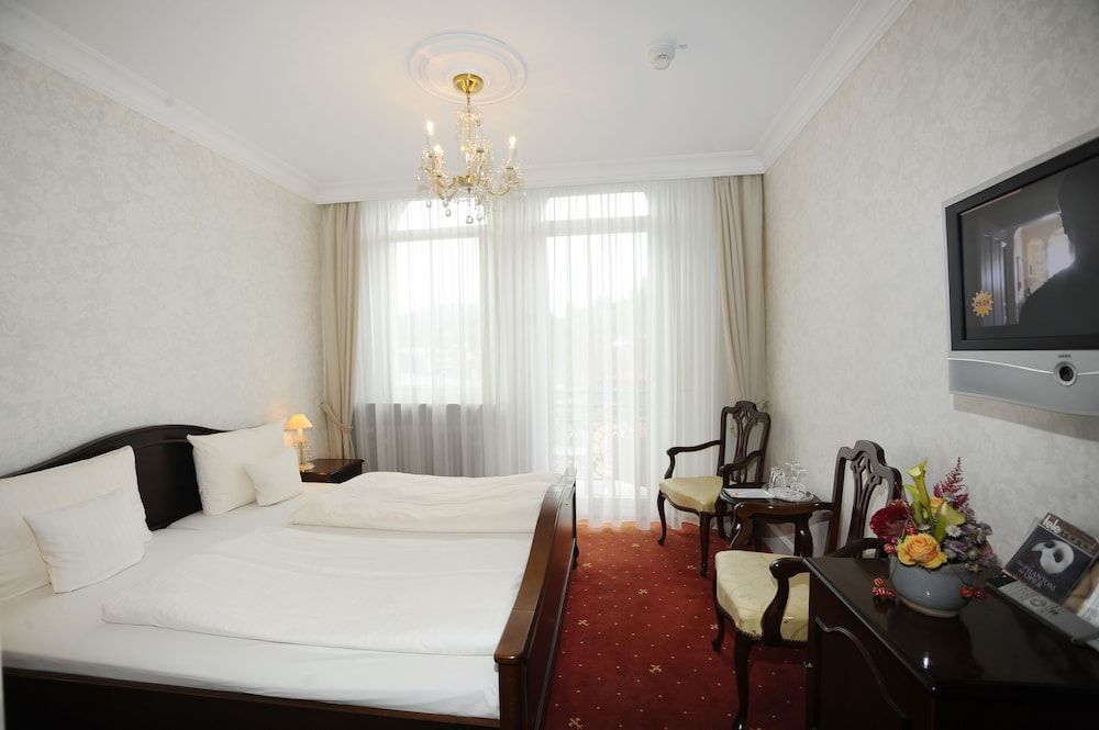 HELIOPARK Bad Hotel zum Hirsch Superior Double Room 3
