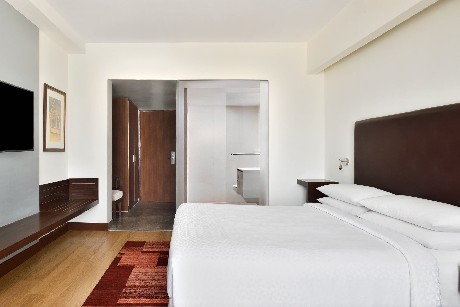 King Deluxe Guest Room