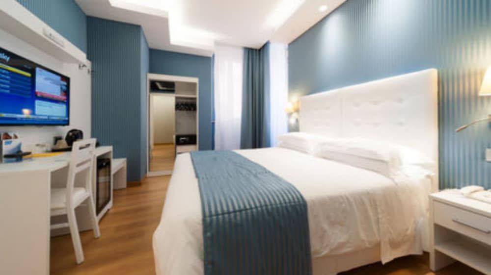 undefined Trevi 41 Hotel 4