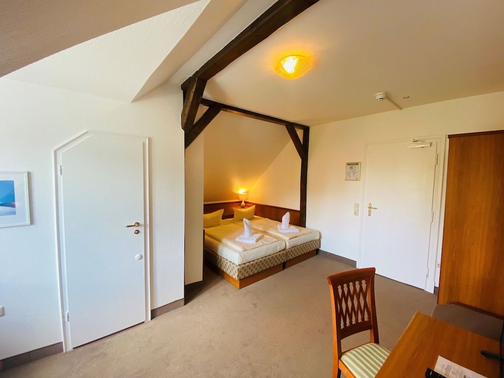 Hotel Kaiserhof DELUXE Standard Double Room 10