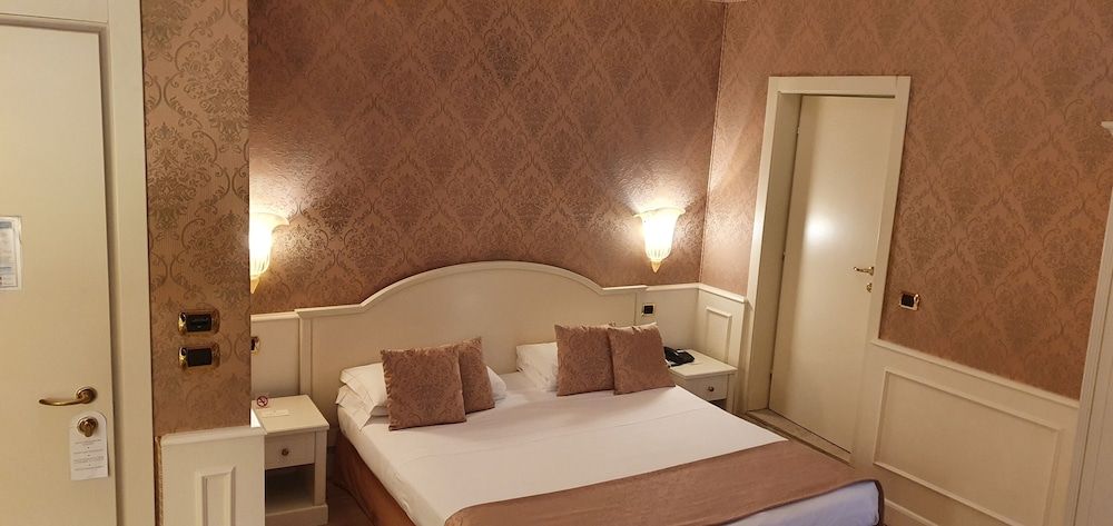 undefined Duodo Palace Hotel 3