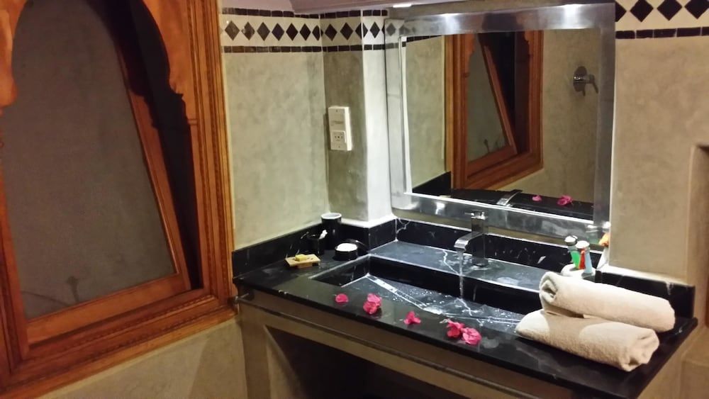 Riad Al Ksar & Spa Standard Double Room 9