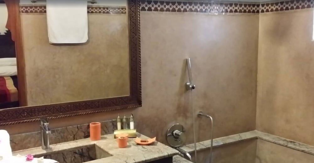 Riad Al Ksar & Spa Family Suite (Junior) 7