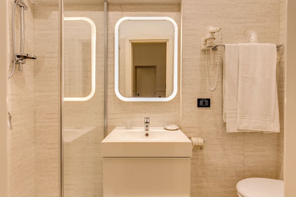 Hotel Martini Triple Room 11