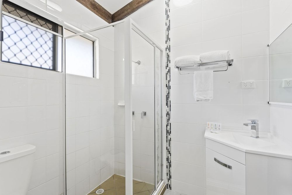 Ingenia Holidays Hervey Bay Studio Cabin 6