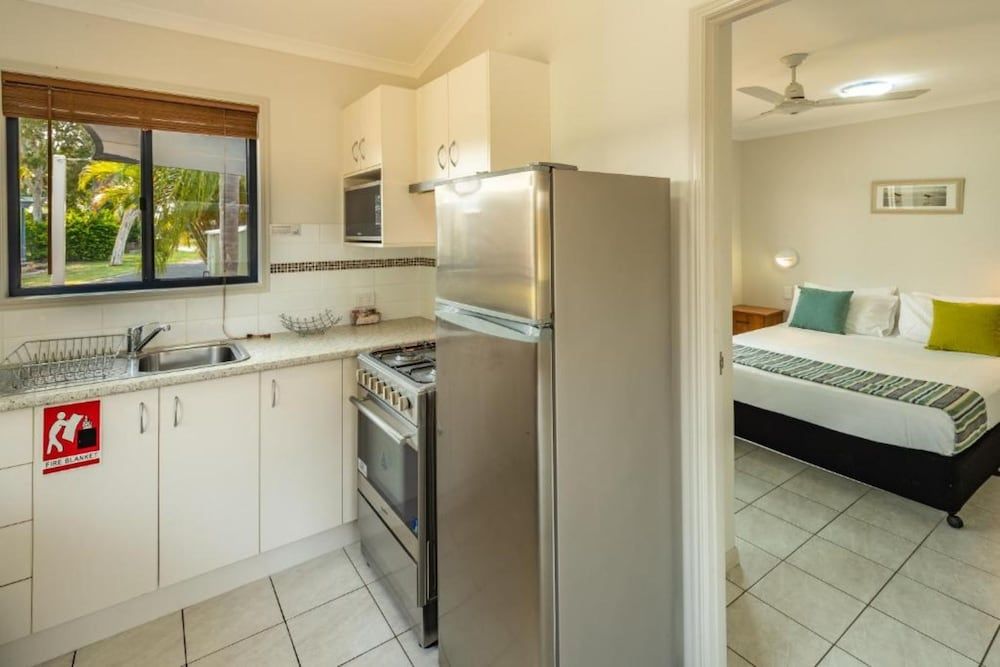 Ingenia Holidays Hervey Bay Superior Cabin (1 Bedroom) 4
