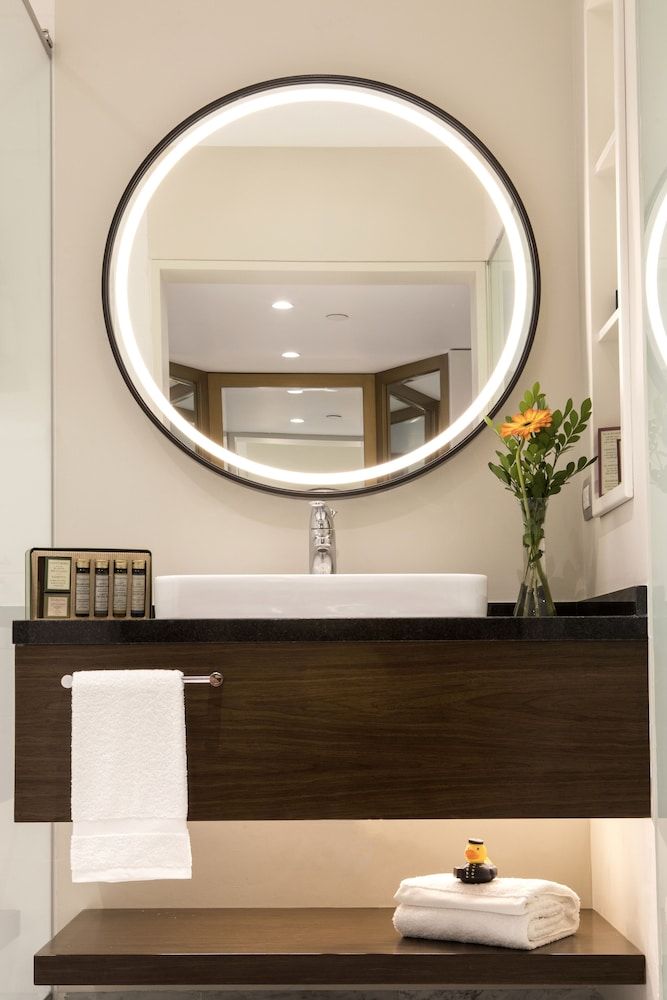 Manto Hotel Lima - MGallery  Collection Classic Room, 1 King Bed 11