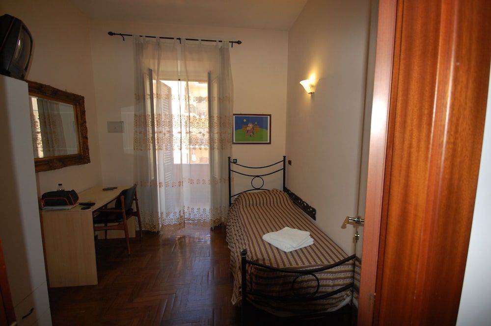 undefined Hotel Alexis 4